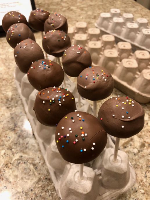 Chocolate Cake Pops – Fran's Favs